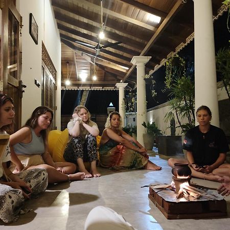 Sixth Sense Hostel Unawatuna Eksteriør billede