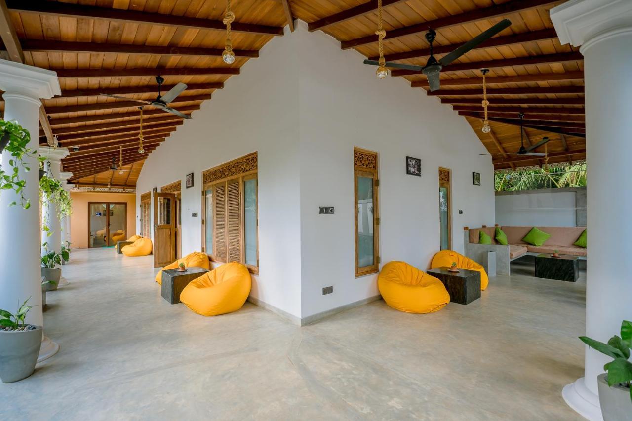 Sixth Sense Hostel Unawatuna Eksteriør billede