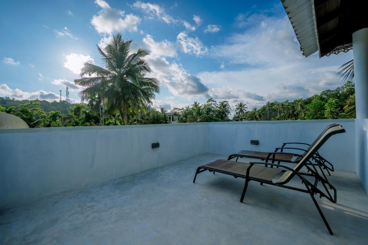 Sixth Sense Hostel Unawatuna Eksteriør billede