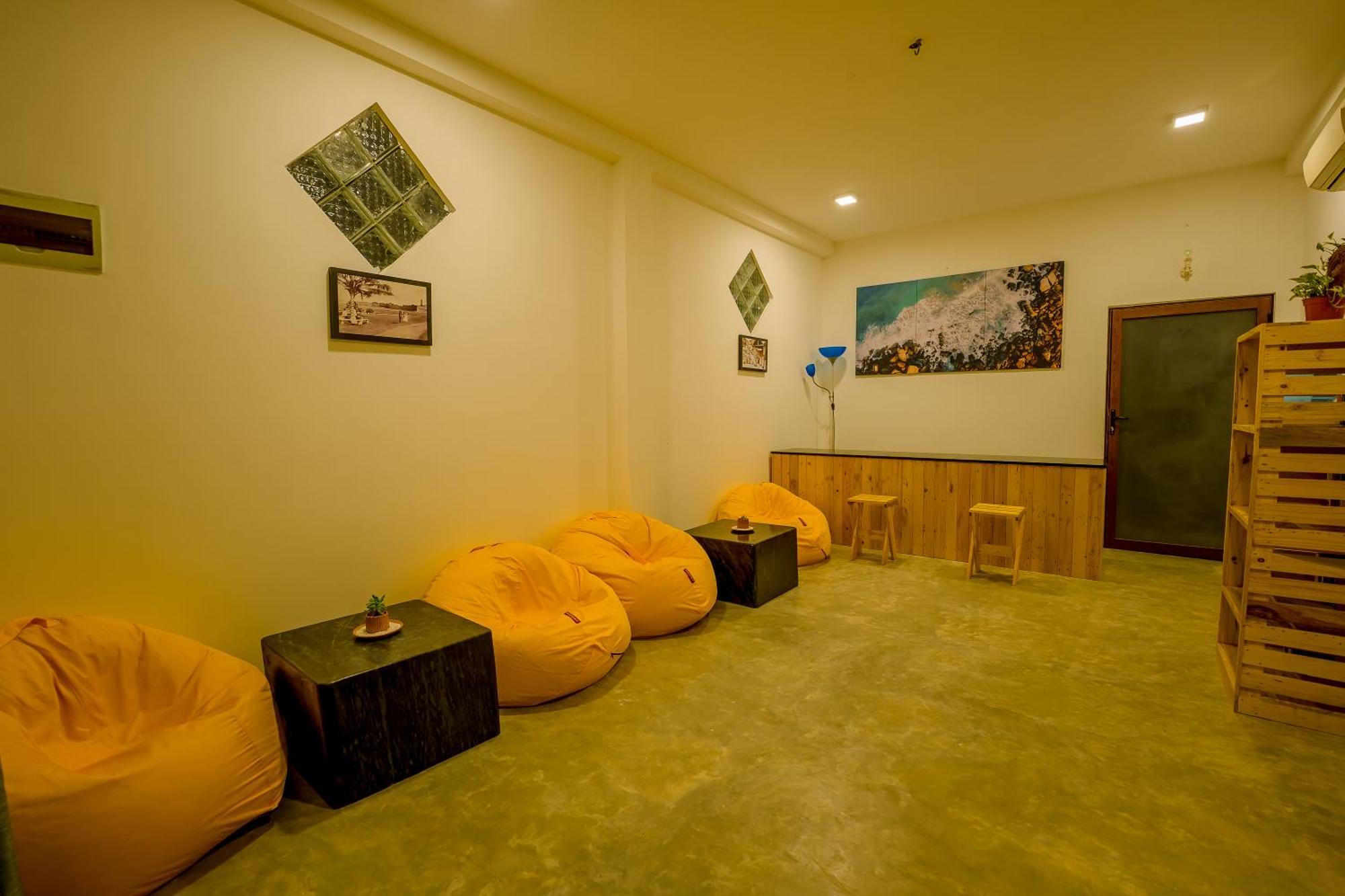 Sixth Sense Hostel Unawatuna Eksteriør billede